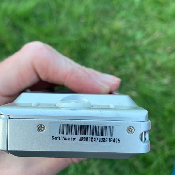 Retro Polaroid a350 5.0 megapixels silver digital camera super MF Lens F3.0 - Picture 8 of 8